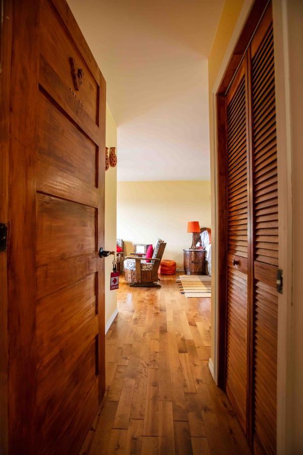 B&B Panorama Saint-Pierre-de-l'Ile-d'Orleans Экстерьер фото