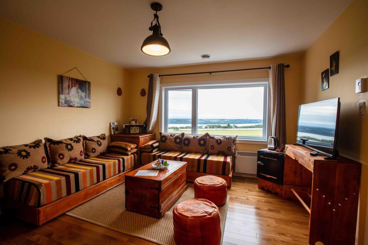 B&B Panorama Saint-Pierre-de-l'Ile-d'Orleans Экстерьер фото